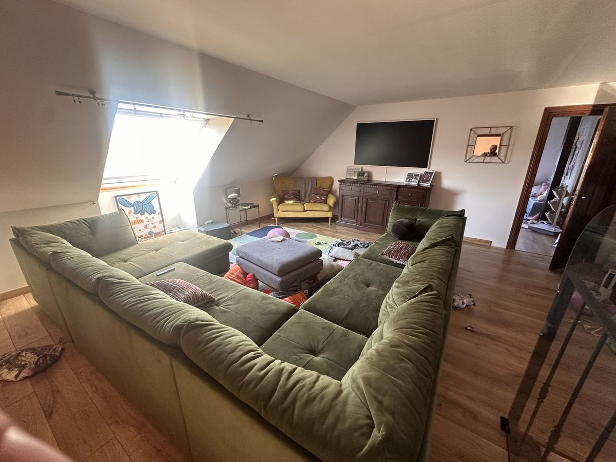 Przed: Salon, który potrzebował mocniejszego pierwszego wrażenia